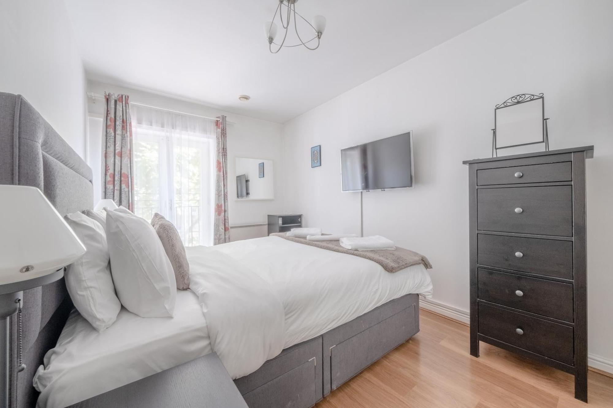 Bright 1 Bedroom Flat In Kensington Olympia Appartamento *
