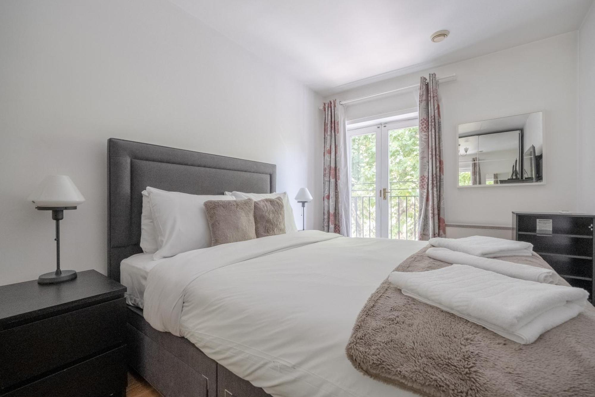Bright 1 Bedroom Flat In Kensington Olympia Appartamento *